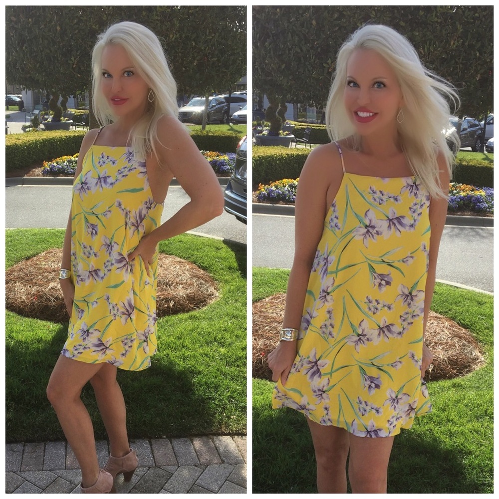 SUMMER CLEARANCE Sunny ☀️ Yellow Floral Dress - Picture 2 of 3